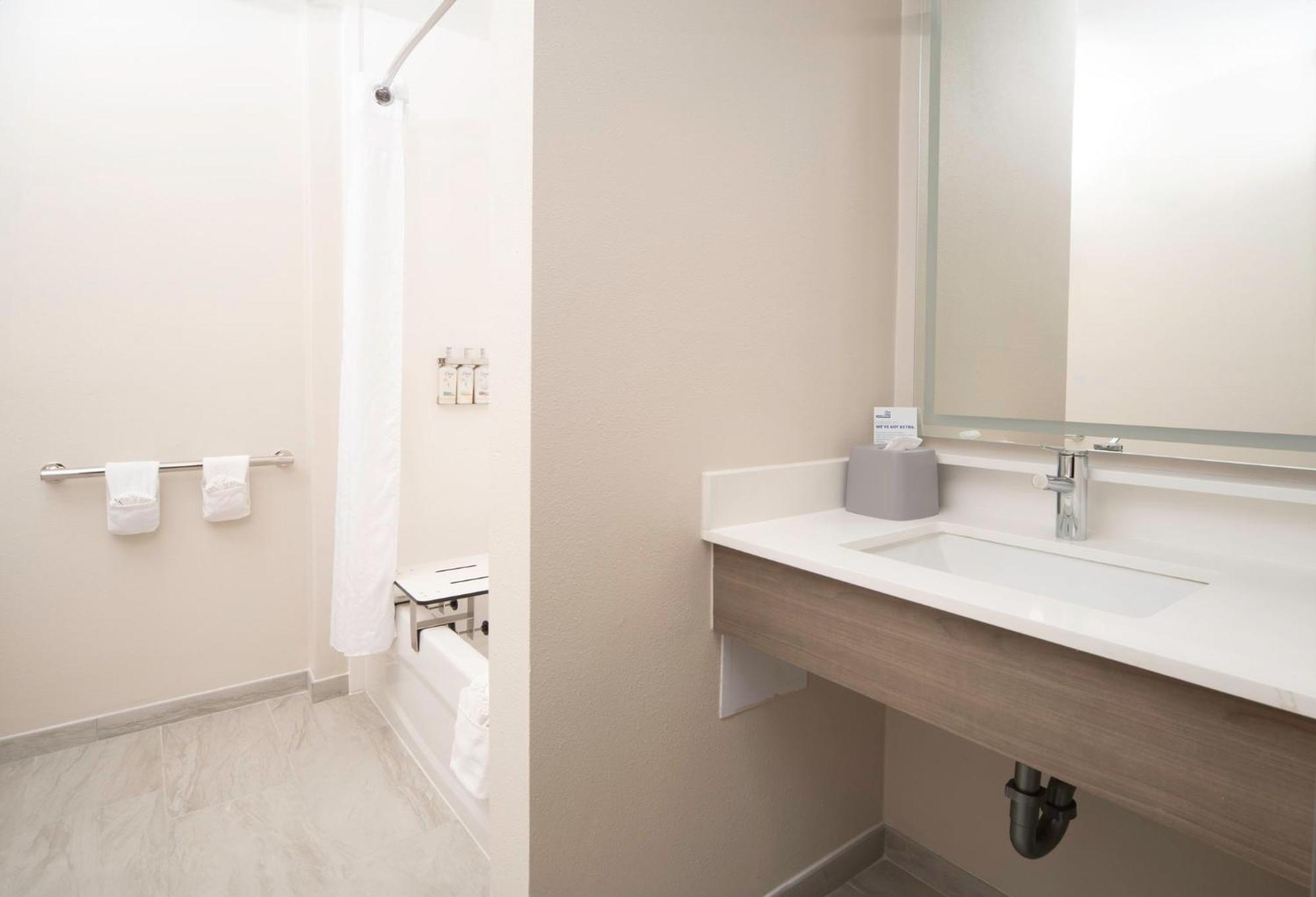 Holiday Inn Express & Suites Indianapolis - East By Ihg Exteriér fotografie